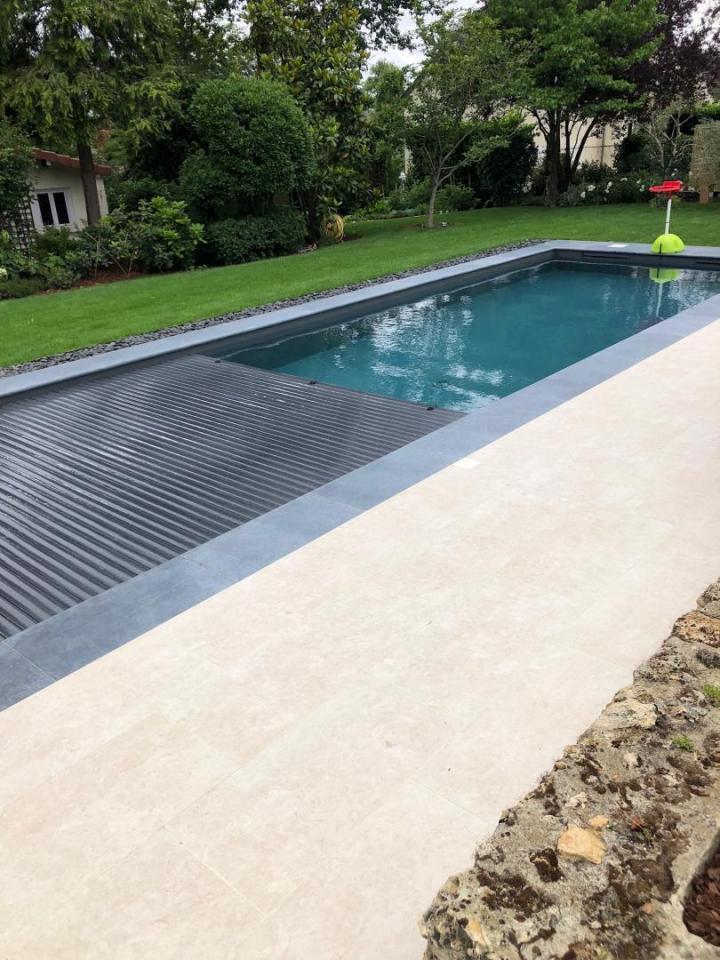Abri de piscine Arpajon