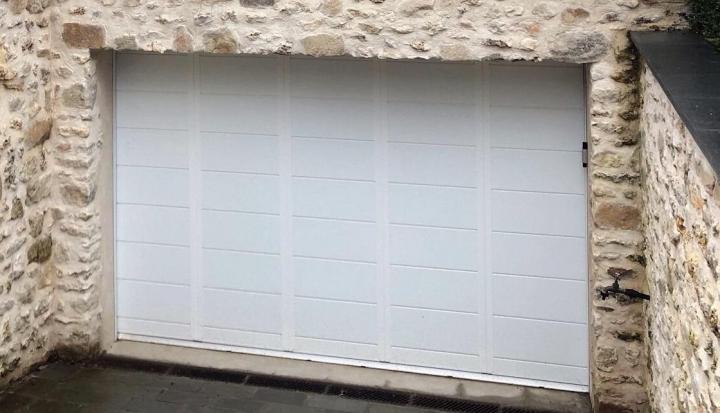 Travaux d’nstallation de portes de garage Arpajon